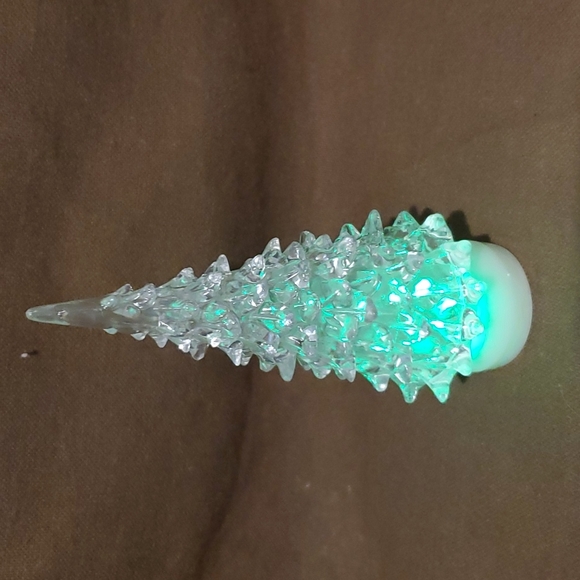 LED Color Changing Christmas Tree 6in - Picture 1 of 5